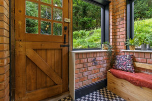 Porch- click for photo gallery